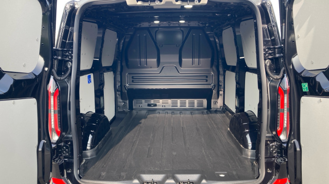 Ford Transit Custom 320 L1 Diesel Fwd 2.0 EcoBlue 170ps H1 Van Sport Auto - Image 12